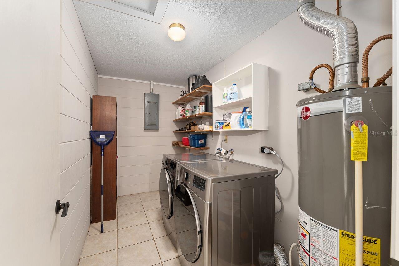 Image 25 of 33 For 5611 29th Terrace