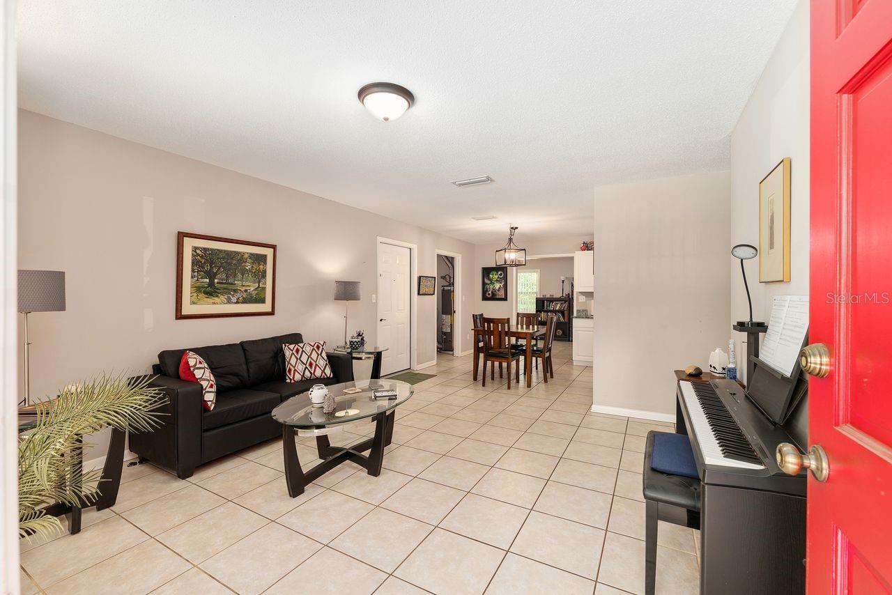 Image 6 of 33 For 5611 29th Terrace