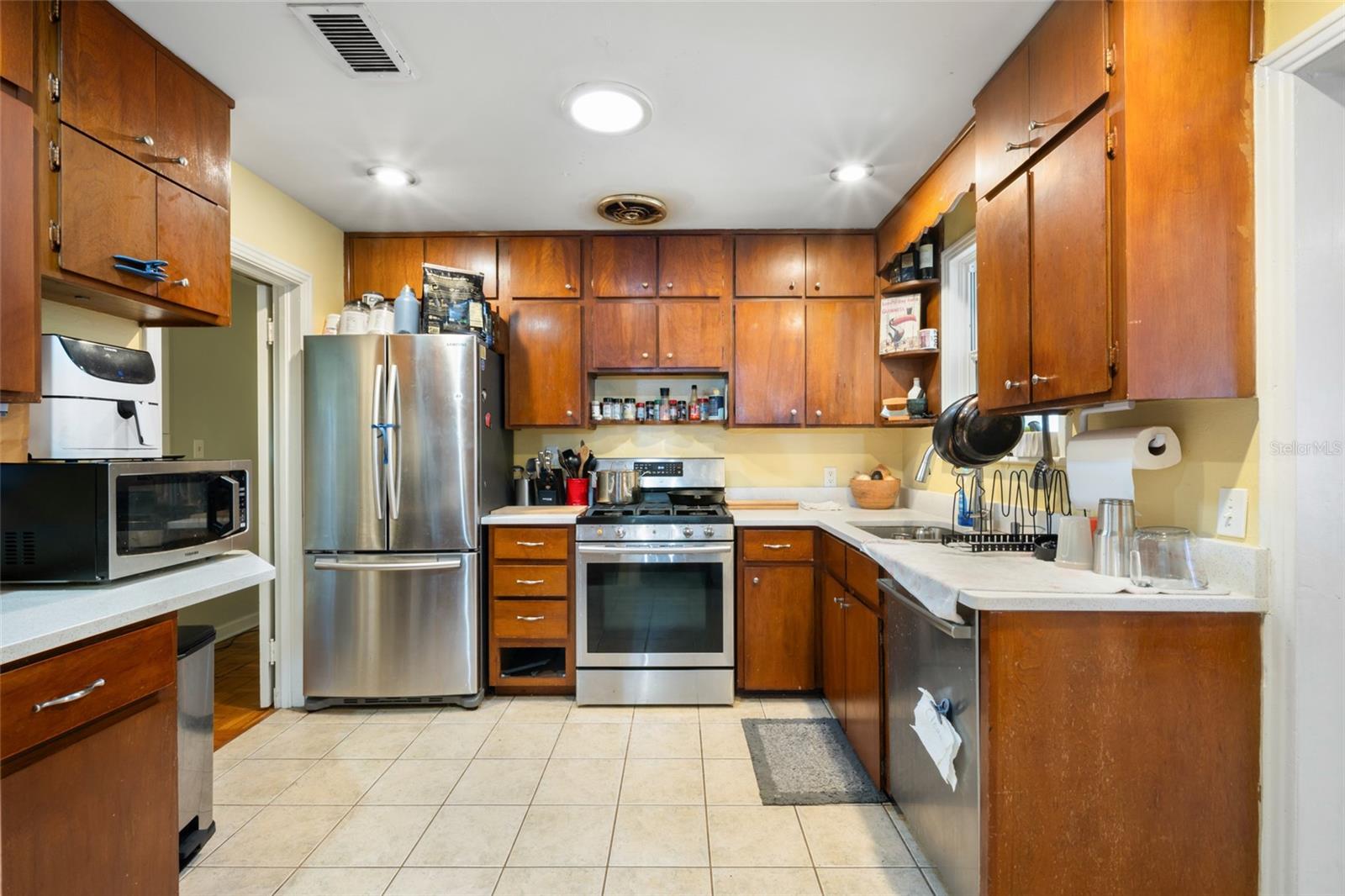 Image 13 of 31 For 2034 8th Place