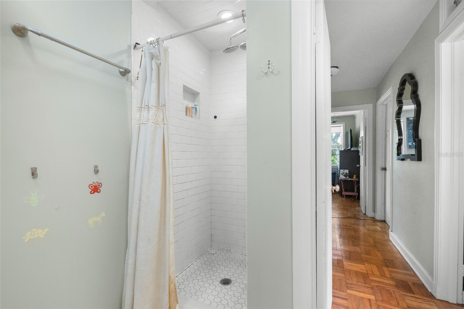 Image 26 of 31 For 2034 8th Place