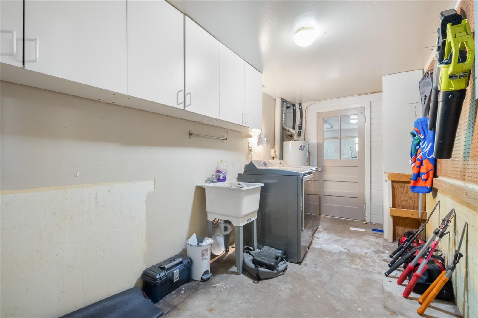 Image 29 of 31 For 2034 8th Place