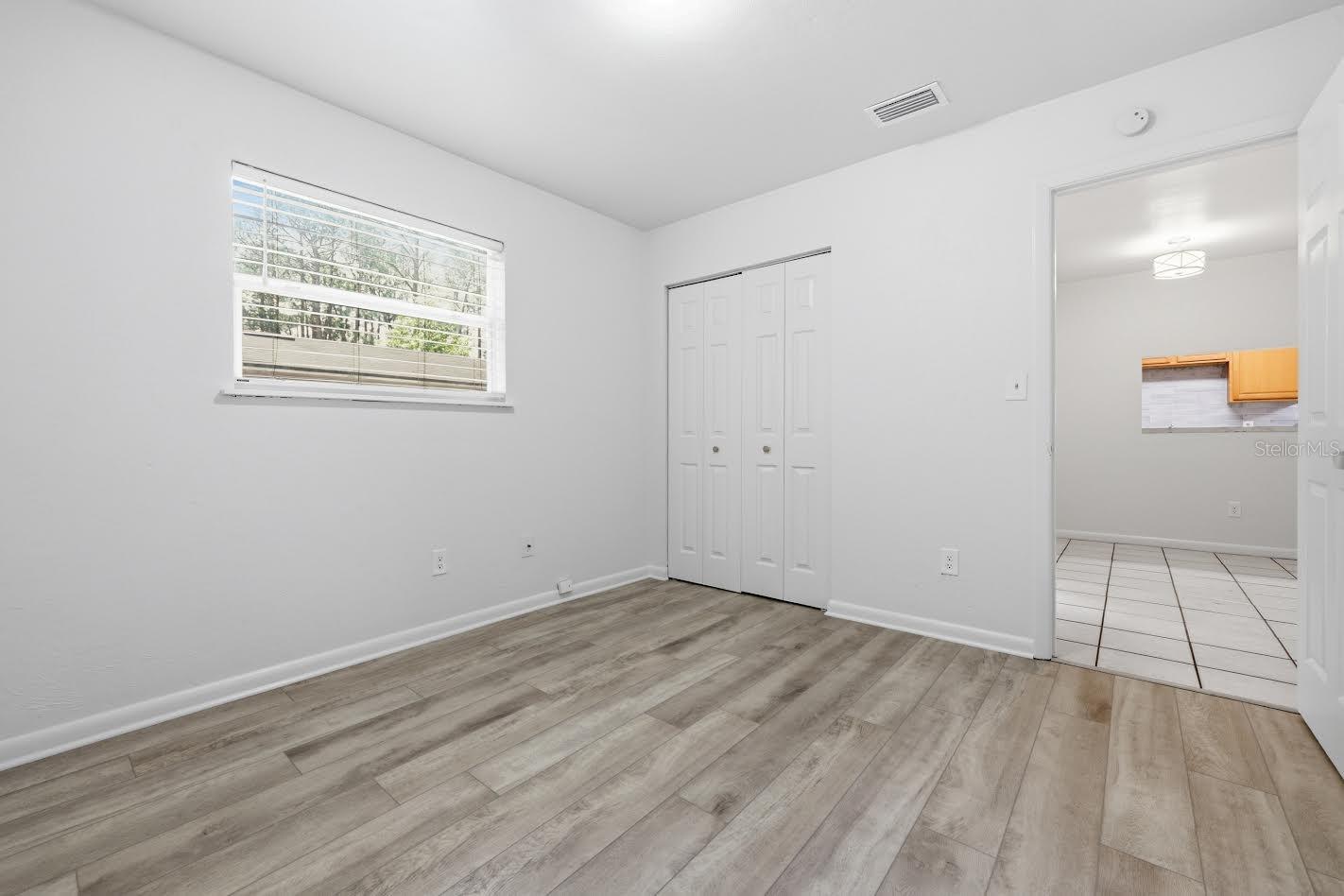 Image 12 of 23 For 5935 23 Terrace