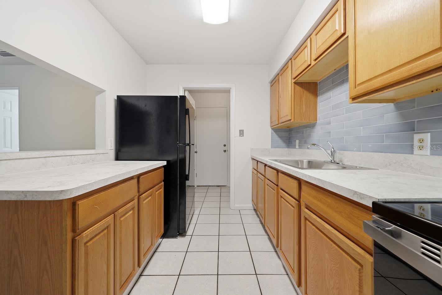 Image 19 of 23 For 5935 23 Terrace