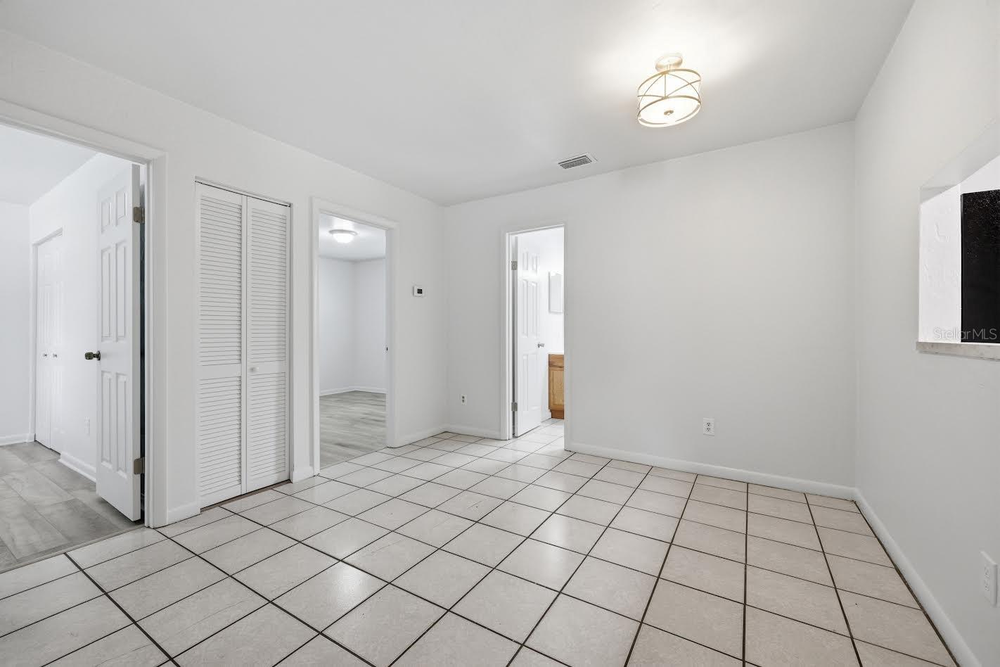 Image 2 of 23 For 5935 23 Terrace