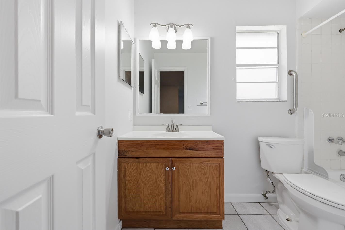 Image 8 of 23 For 5935 23 Terrace