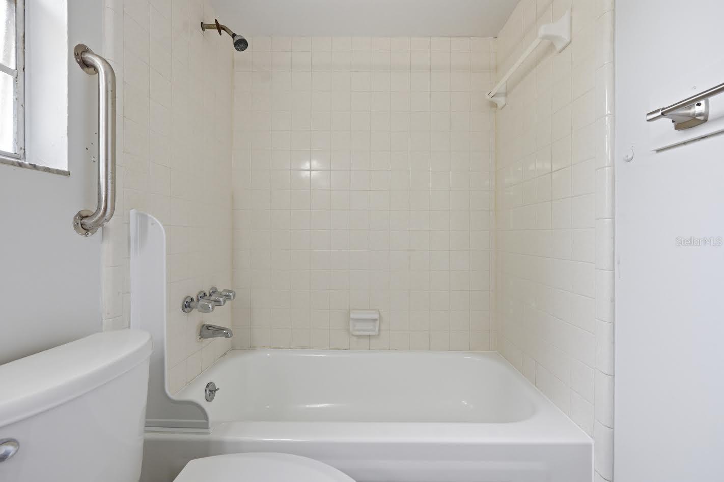 Image 9 of 23 For 5935 23 Terrace