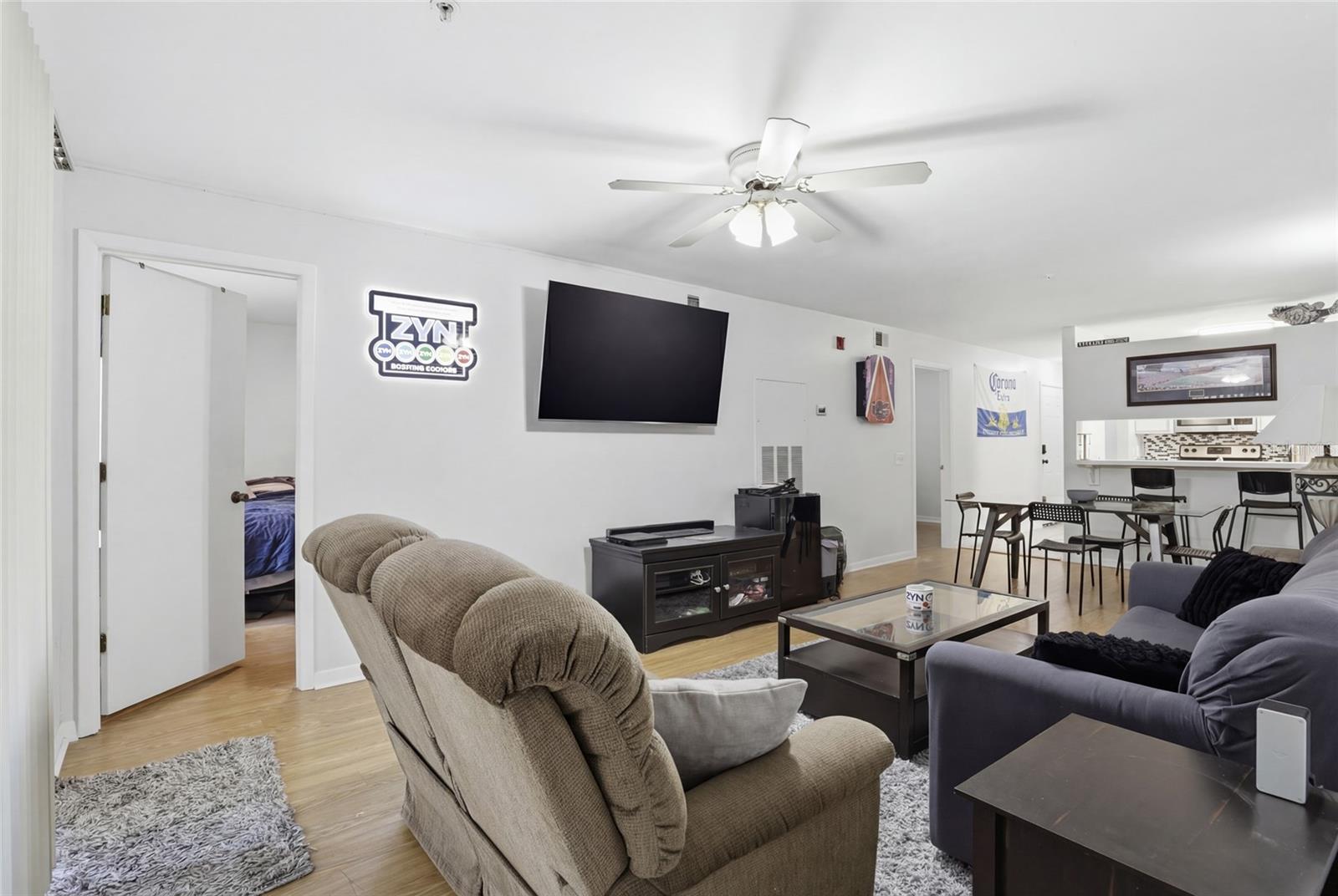 Image 14 of 42 For 3921 34th Street 307