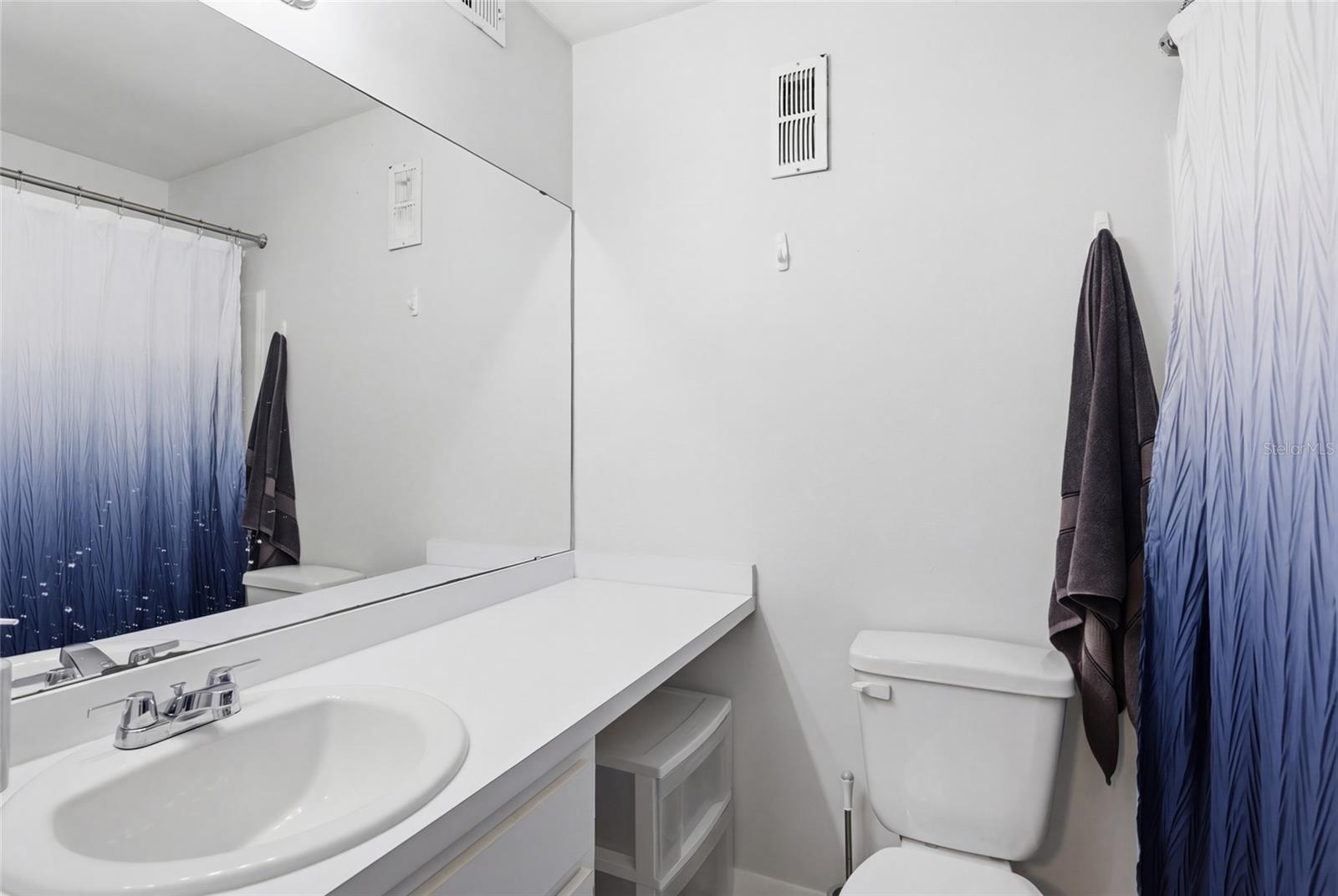 Image 22 of 42 For 3921 34th Street 307