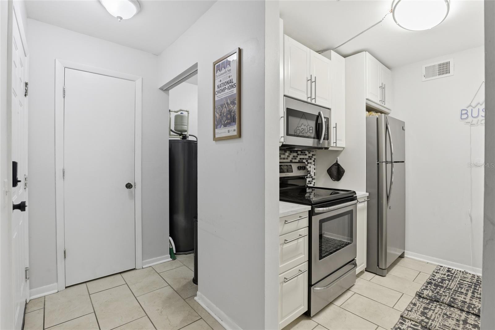 Image 5 of 42 For 3921 34th Street 307