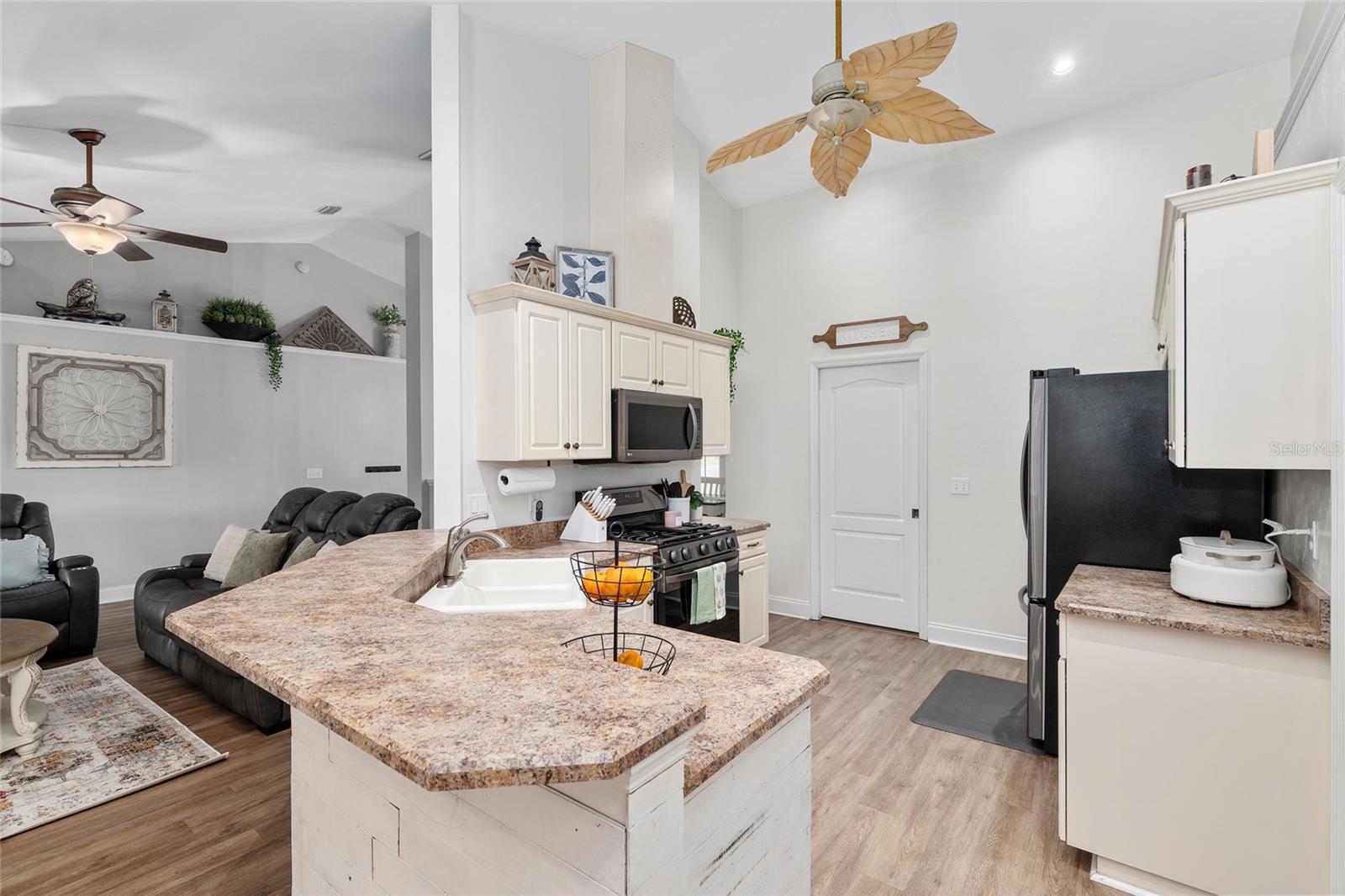 Image 27 of 68 For 25175 20th Avenue