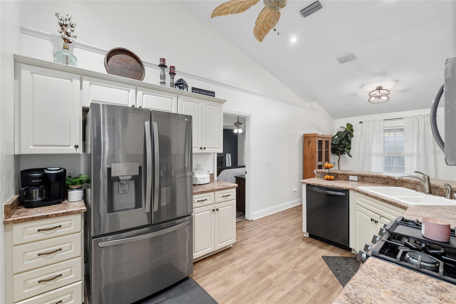 Image 28 of 68 For 25175 20th Avenue