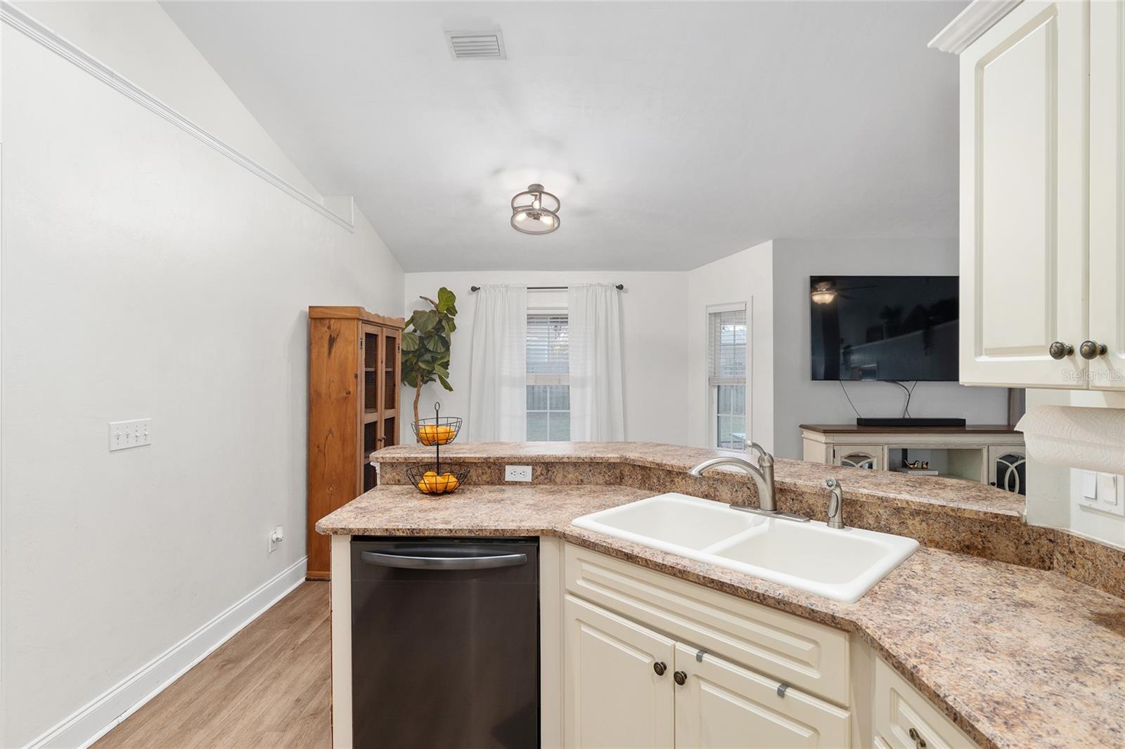 Image 29 of 68 For 25175 20th Avenue