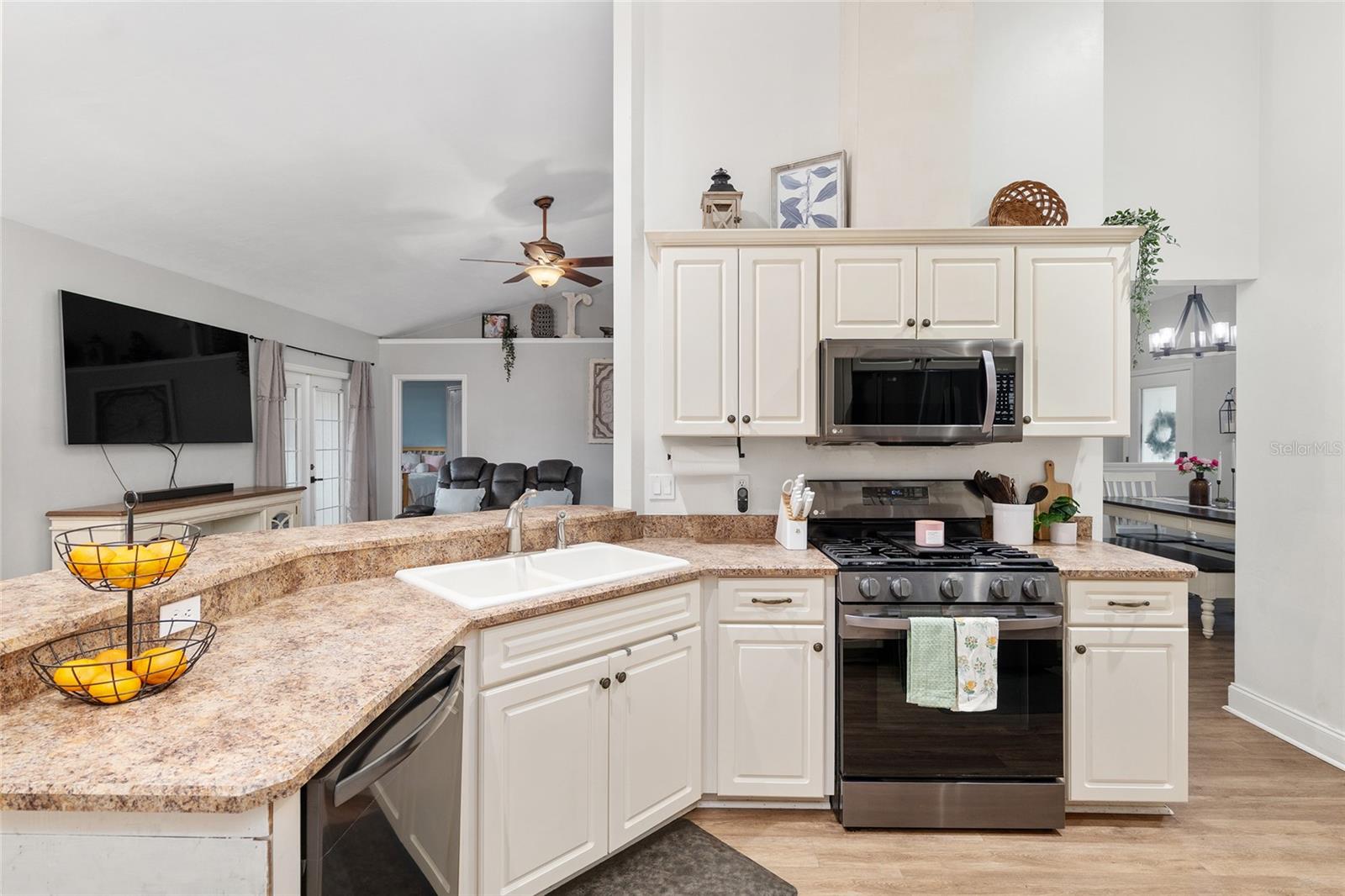 Image 30 of 68 For 25175 20th Avenue