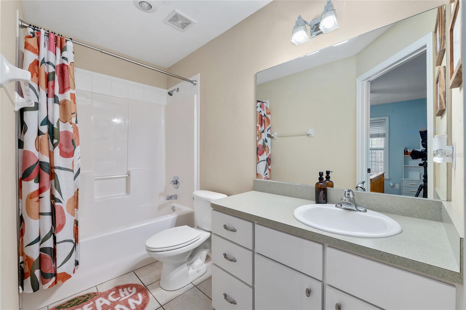 Image 44 of 68 For 25175 20th Avenue