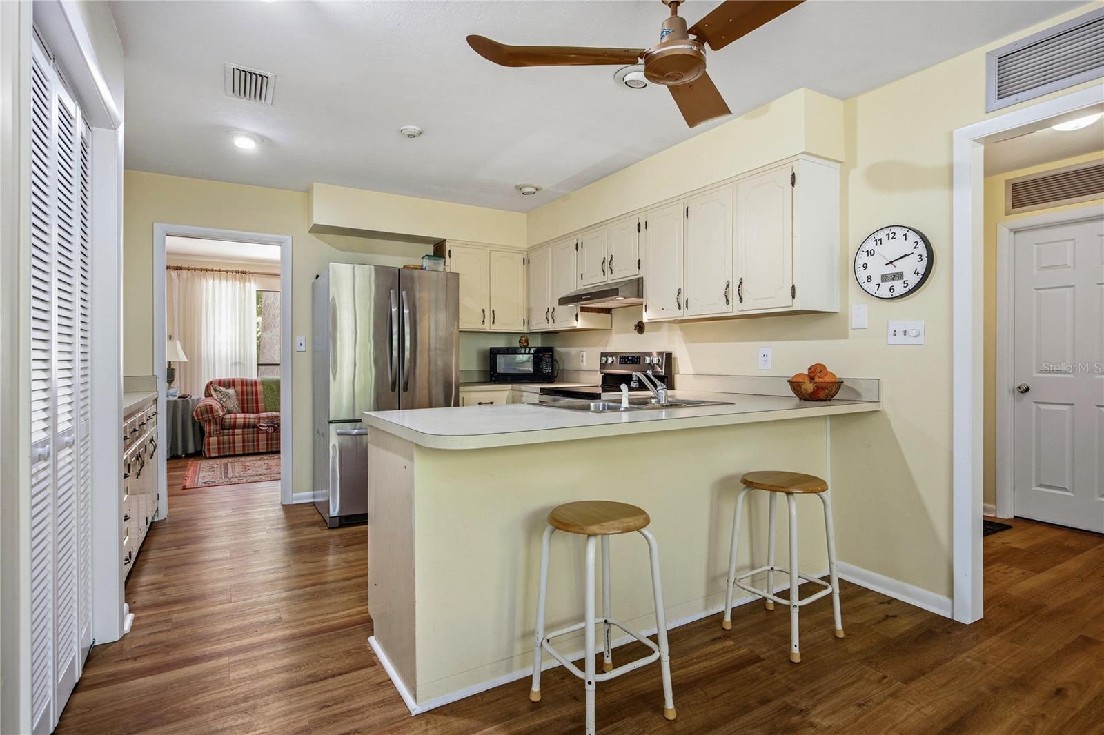 Image 20 of 64 For 5725 63rd Court