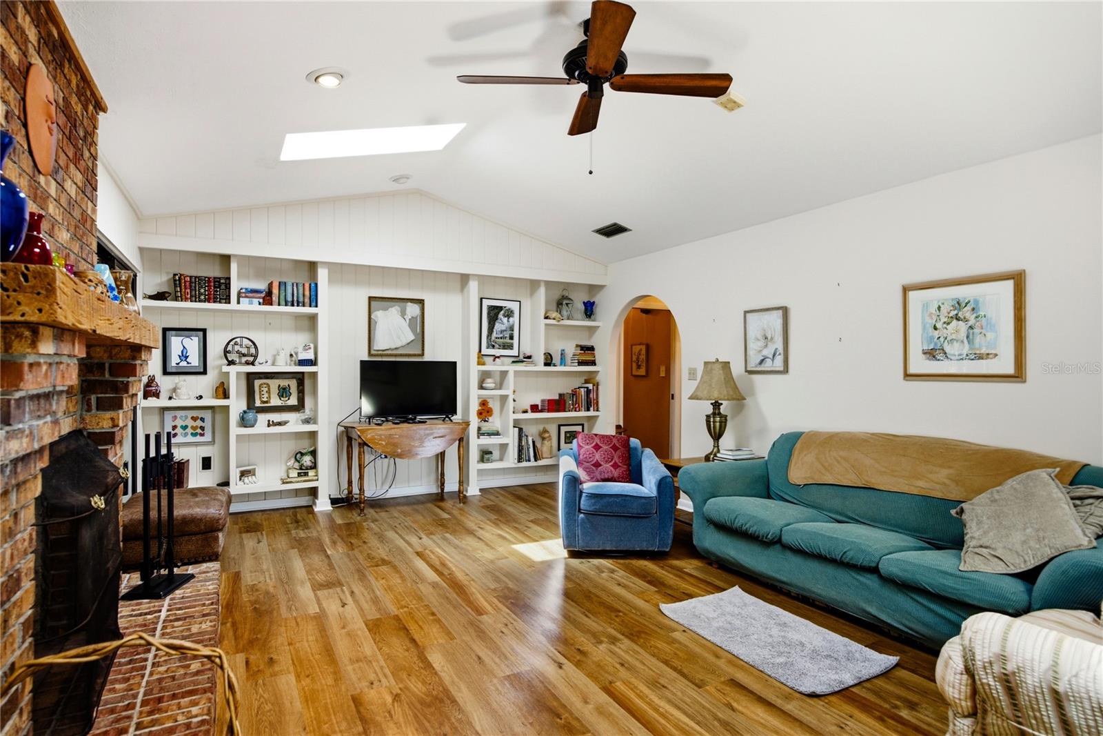 Image 25 of 64 For 5725 63rd Court