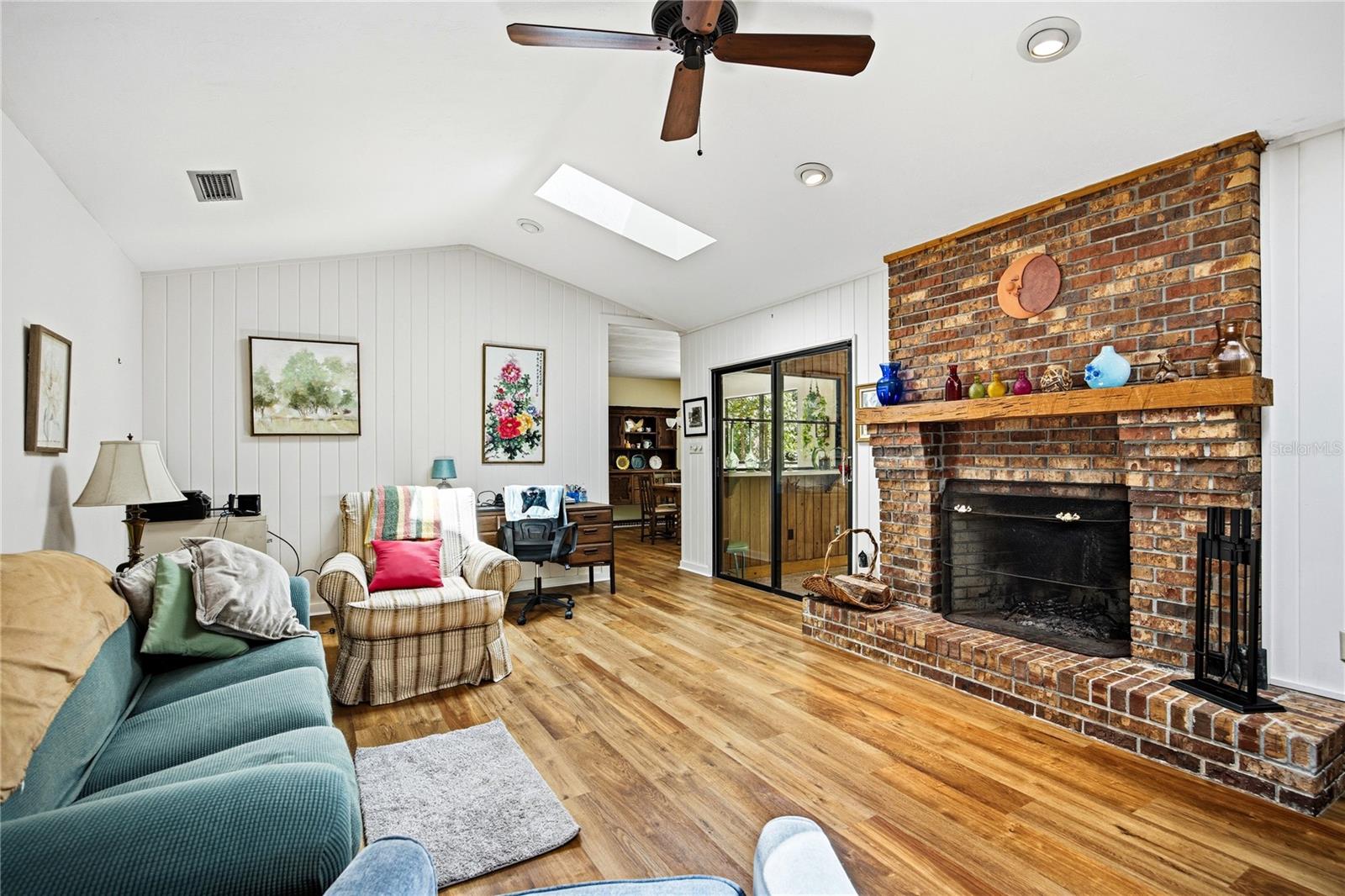 Image 3 of 64 For 5725 63rd Court