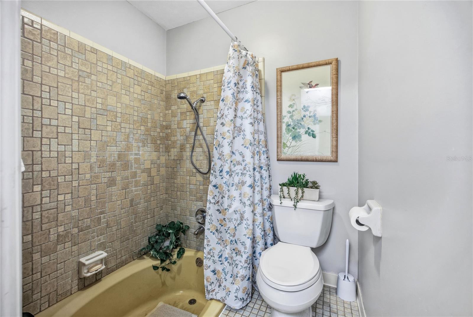 Image 36 of 64 For 5725 63rd Court