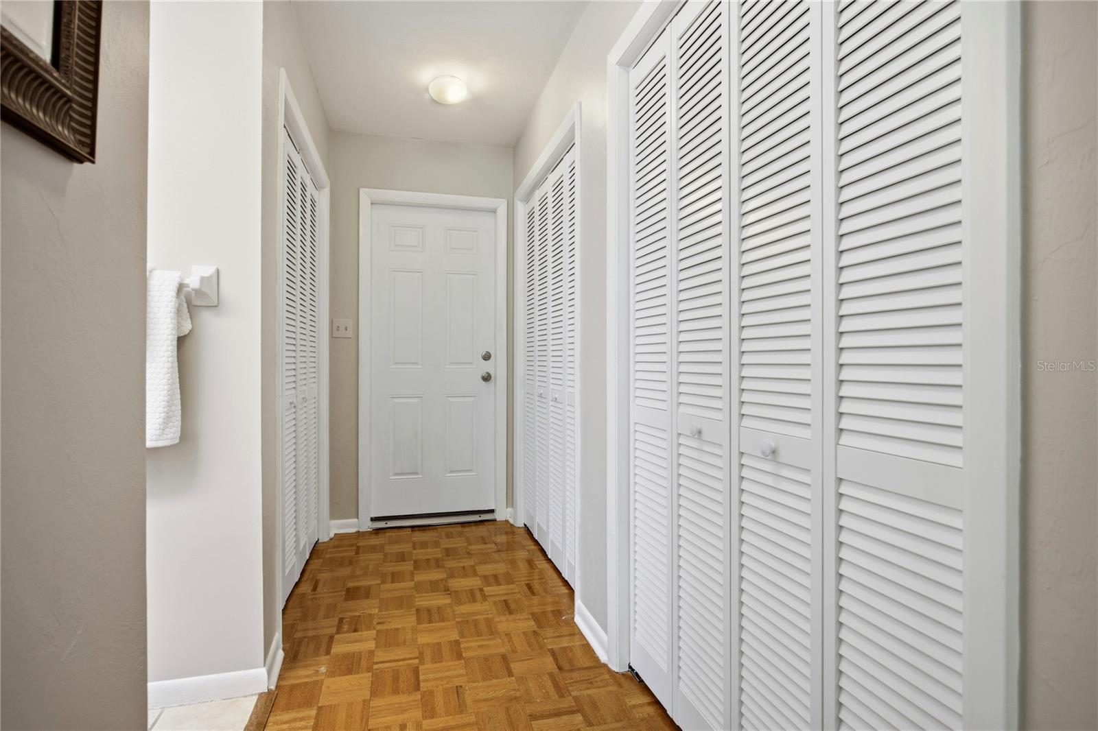 Image 37 of 64 For 5725 63rd Court