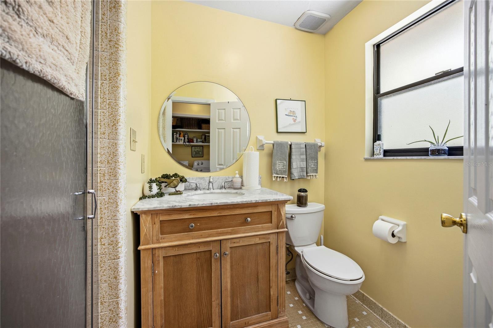 Image 38 of 64 For 5725 63rd Court