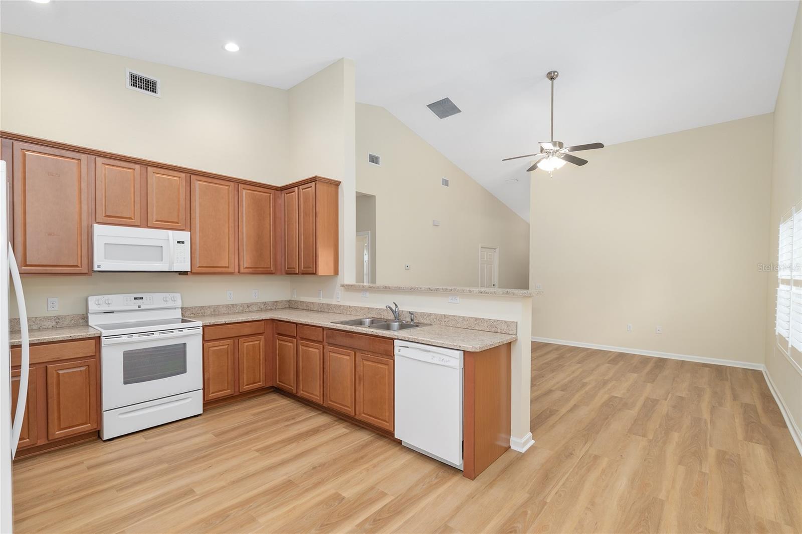 Image 15 of 52 For 2109 77th Avenue