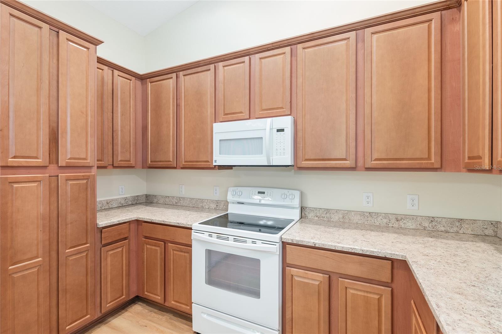 Image 16 of 52 For 2109 77th Avenue