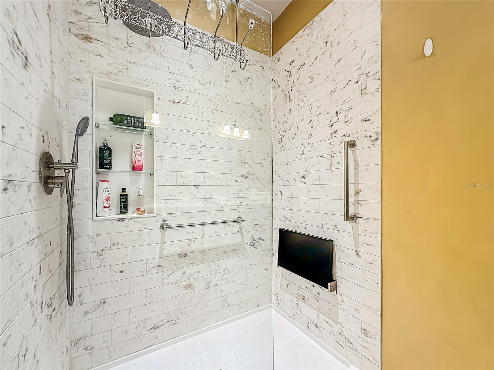 Image 38 of 71 For 14160 Mahogany Avenue