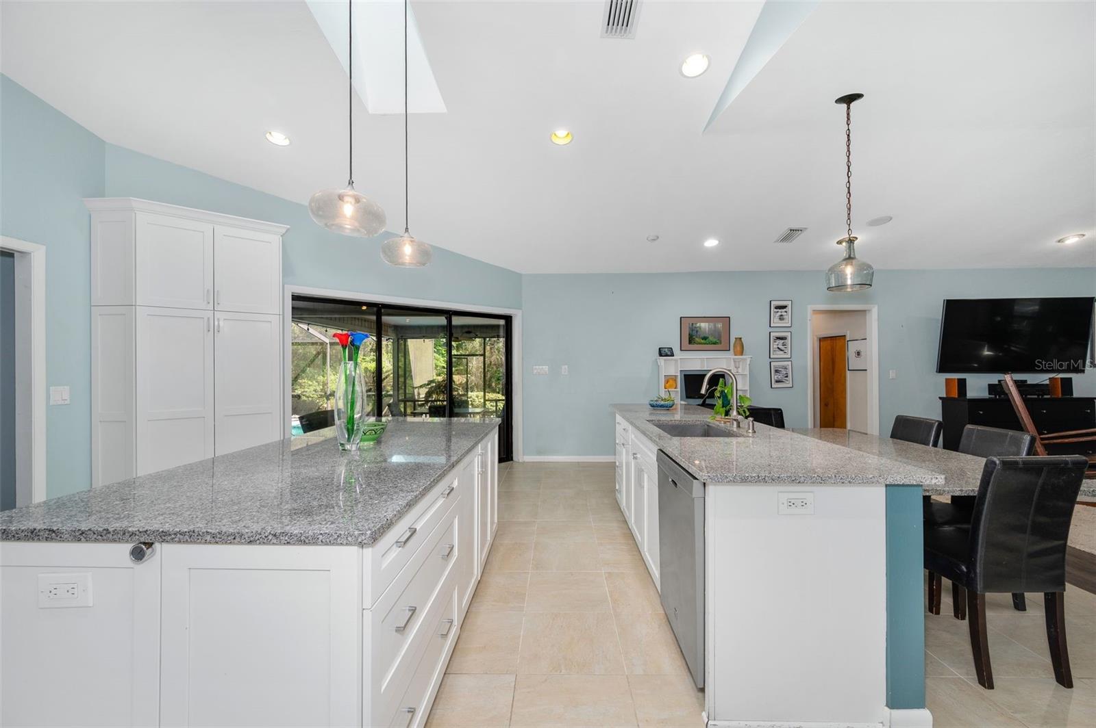 Image 12 of 73 For 9923 2nd Place