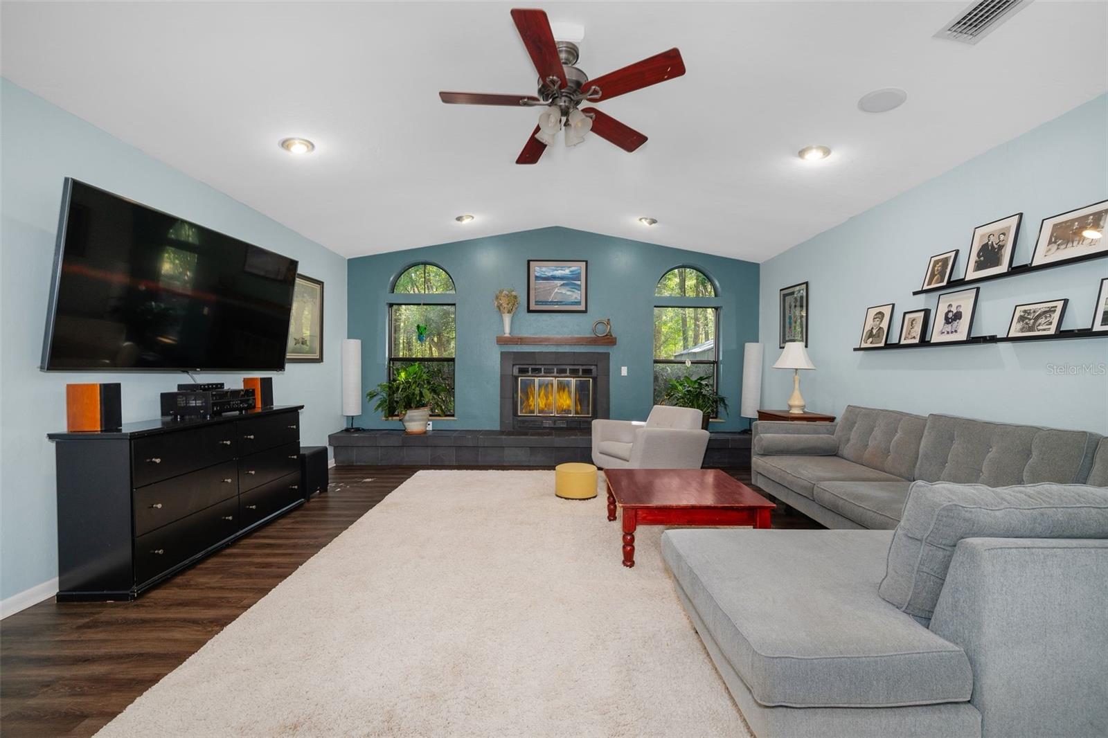 Image 13 of 73 For 9923 2nd Place