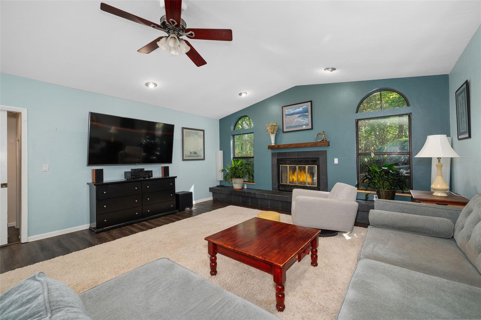 Image 14 of 73 For 9923 2nd Place