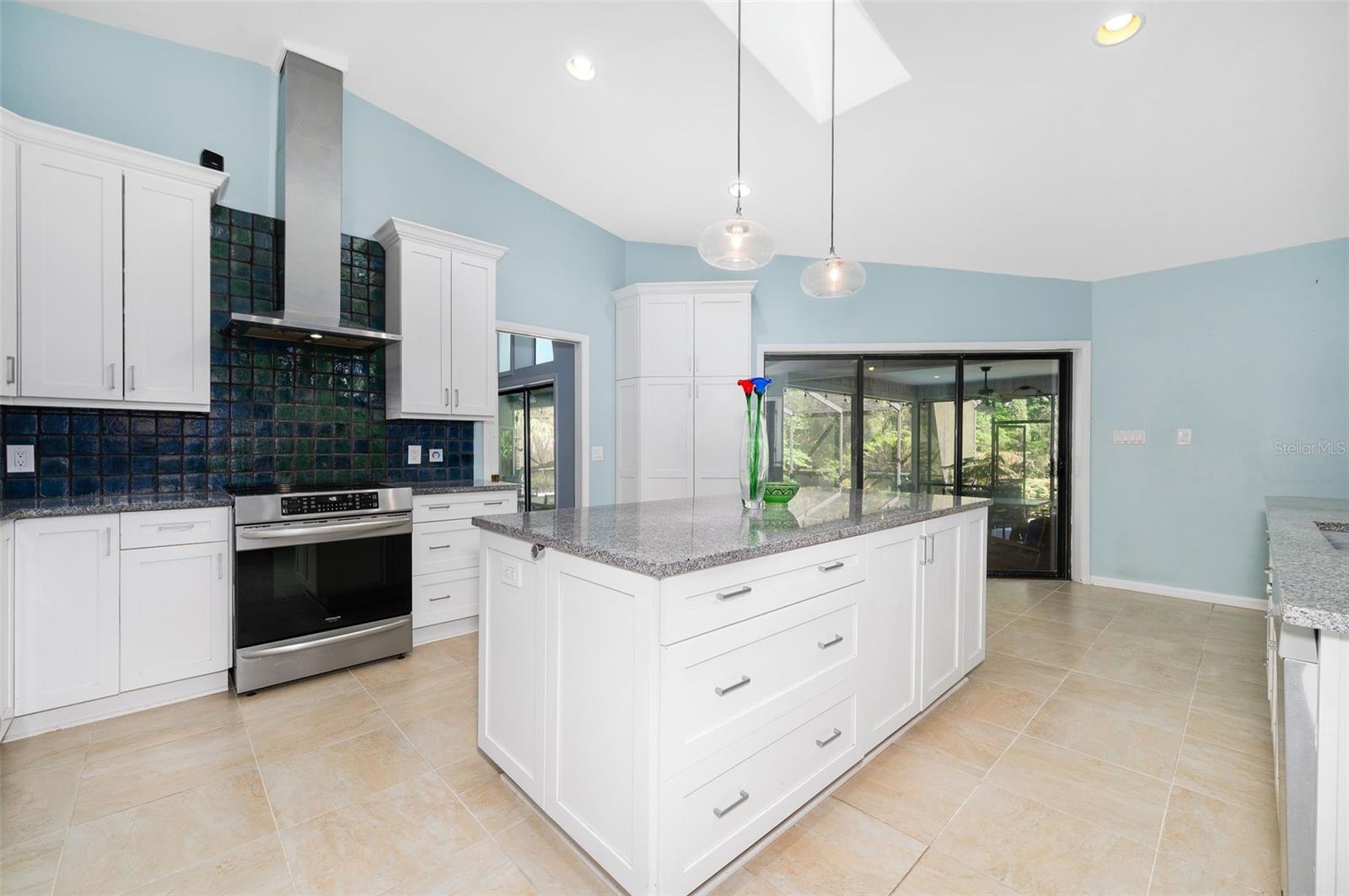 Image 20 of 73 For 9923 2nd Place