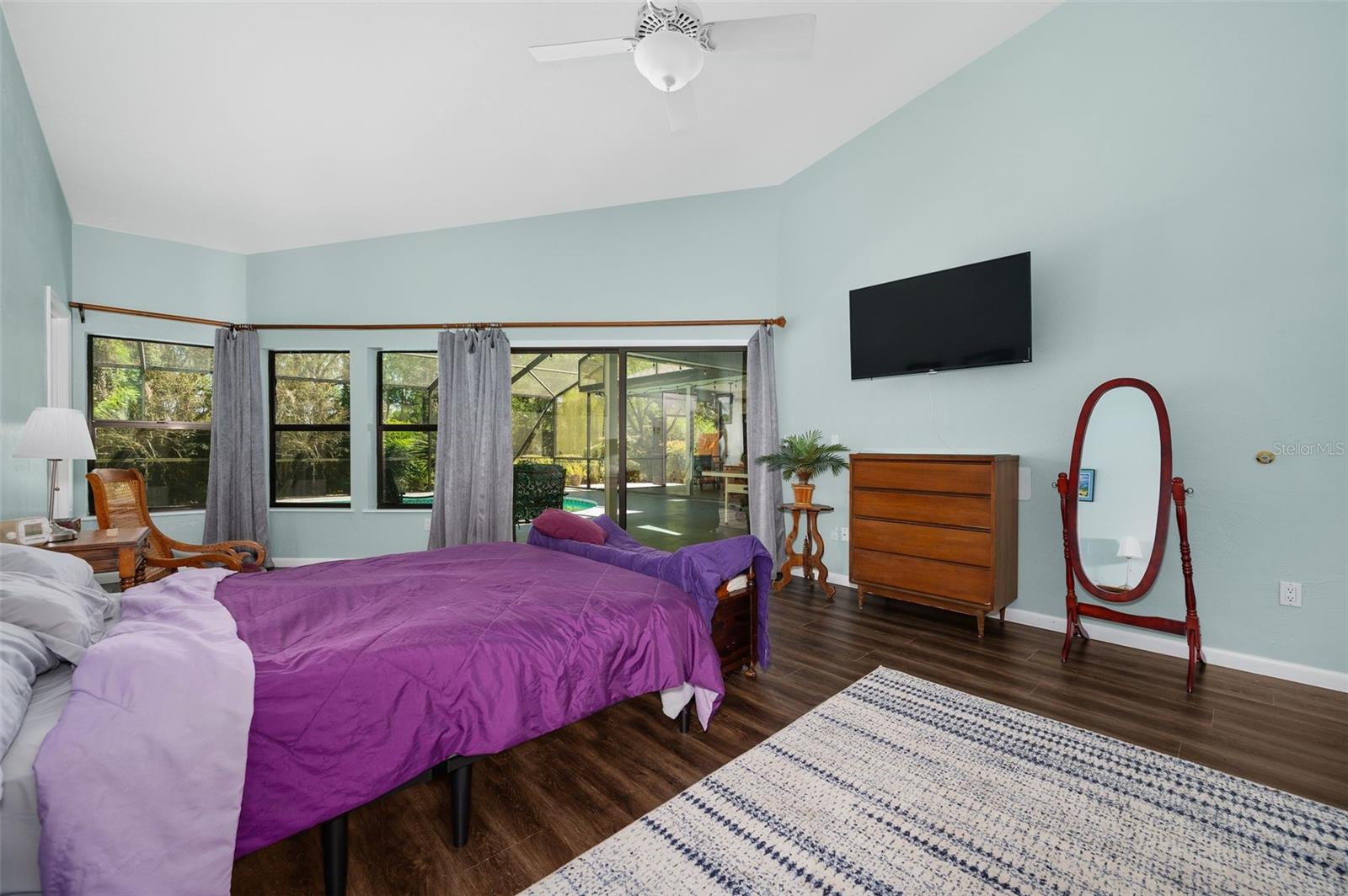 Image 23 of 73 For 9923 2nd Place