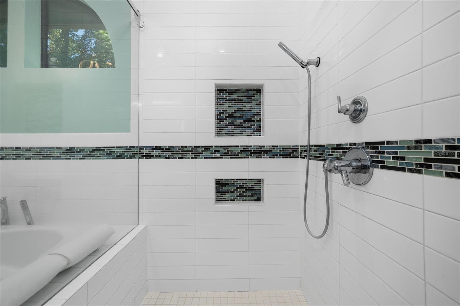 Image 31 of 73 For 9923 2nd Place