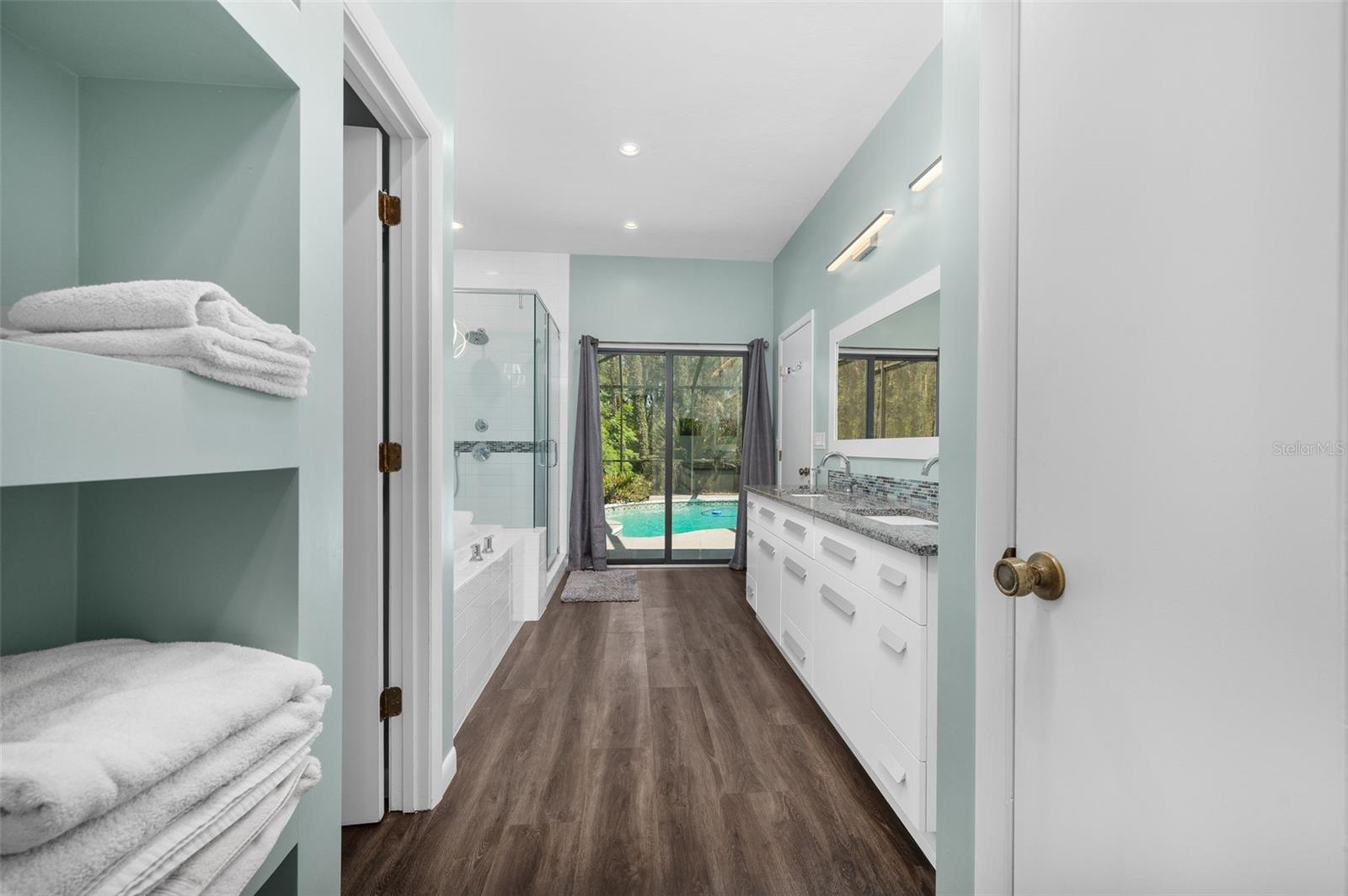 Image 32 of 73 For 9923 2nd Place