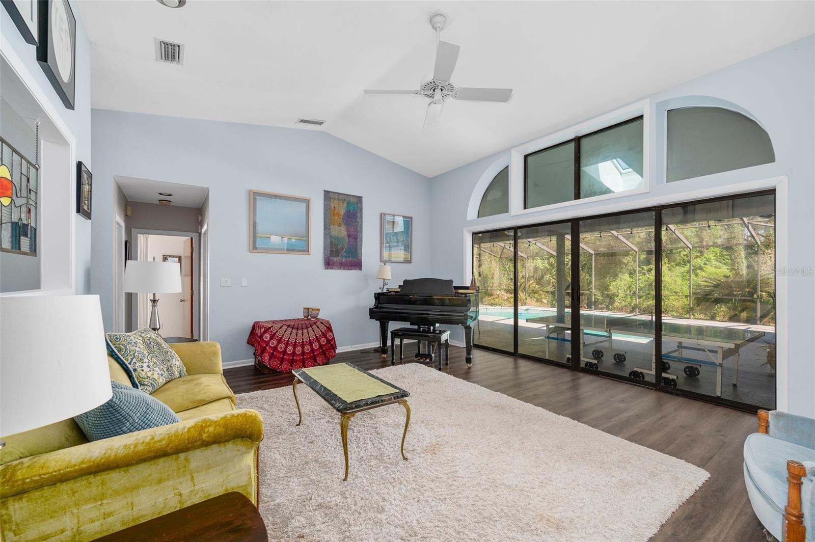 Image 8 of 73 For 9923 2nd Place