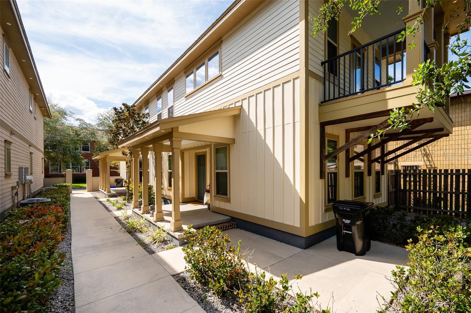 Image 12 of 19 For 717 10th Street 10