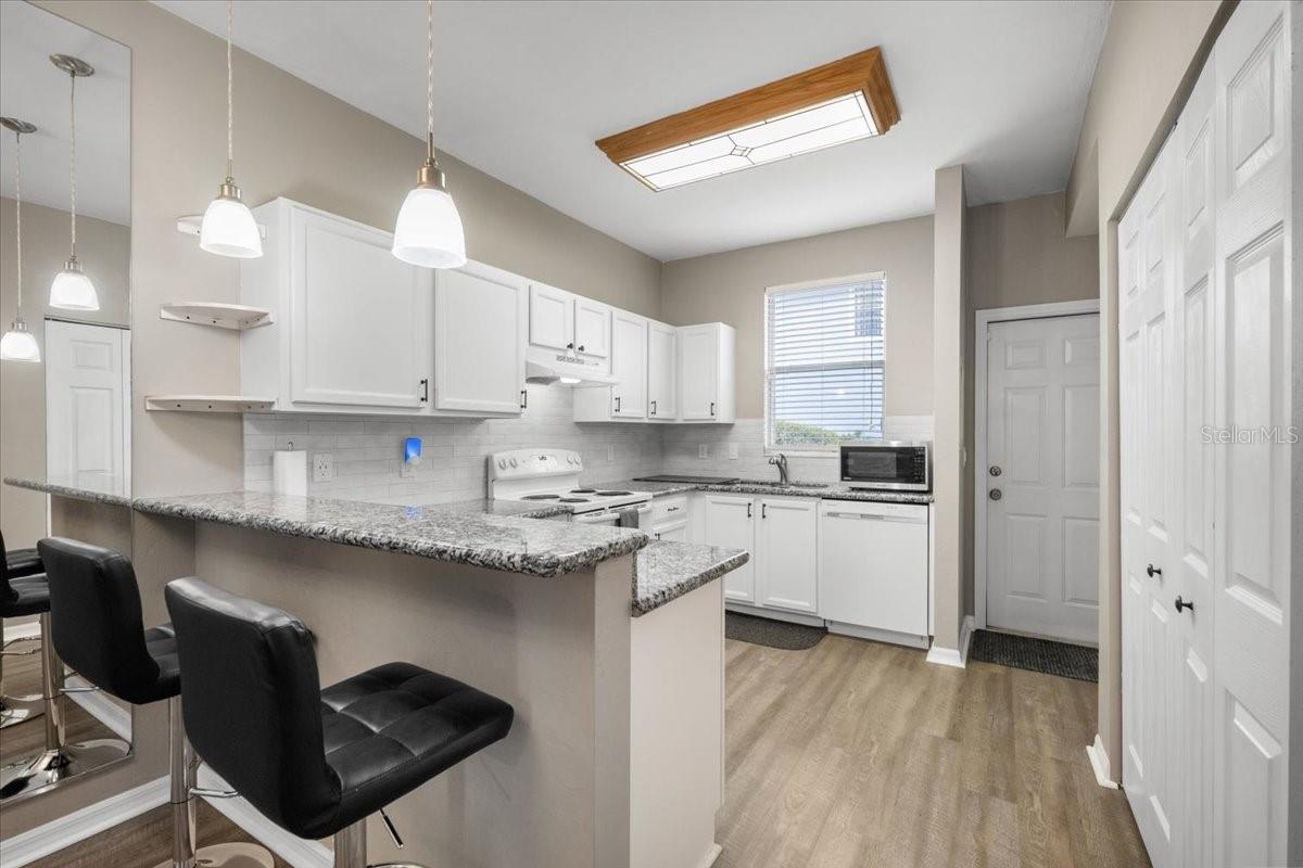 Image 11 of 24 For 3920 20th Avenue 1309