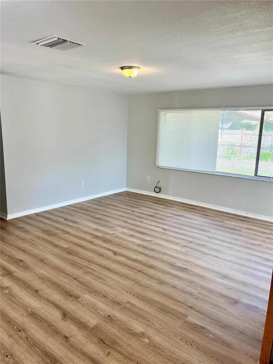 Image 16 of 35 For 1135 24th Terrace