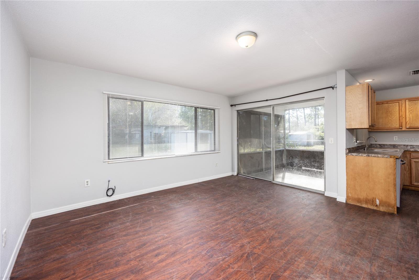 Image 19 of 35 For 1135 24th Terrace