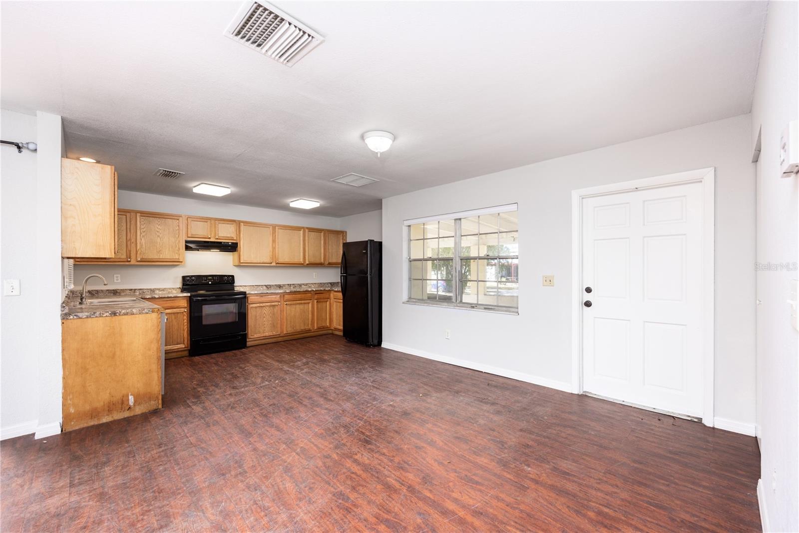 Image 20 of 35 For 1135 24th Terrace