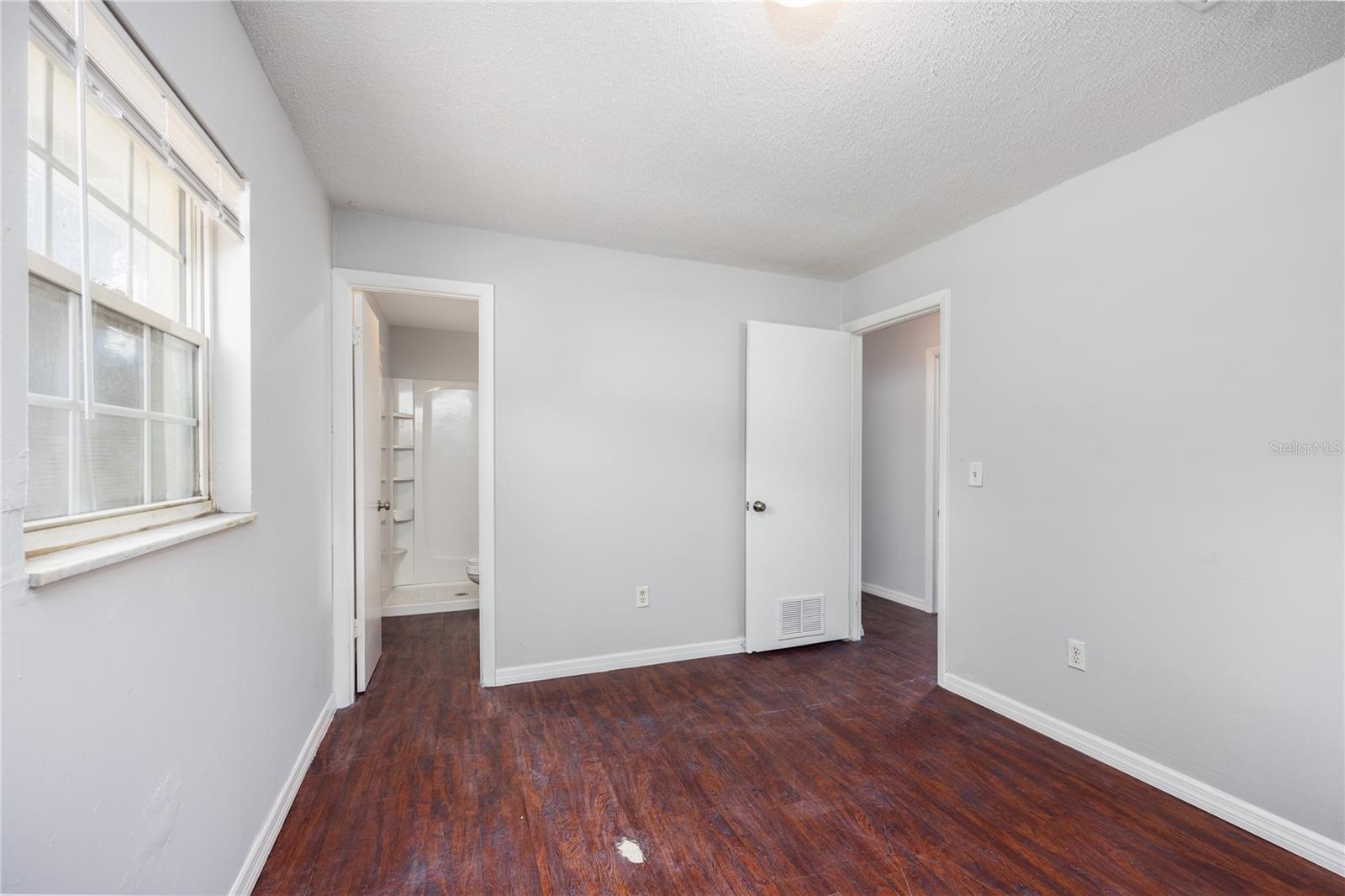 Image 30 of 35 For 1135 24th Terrace