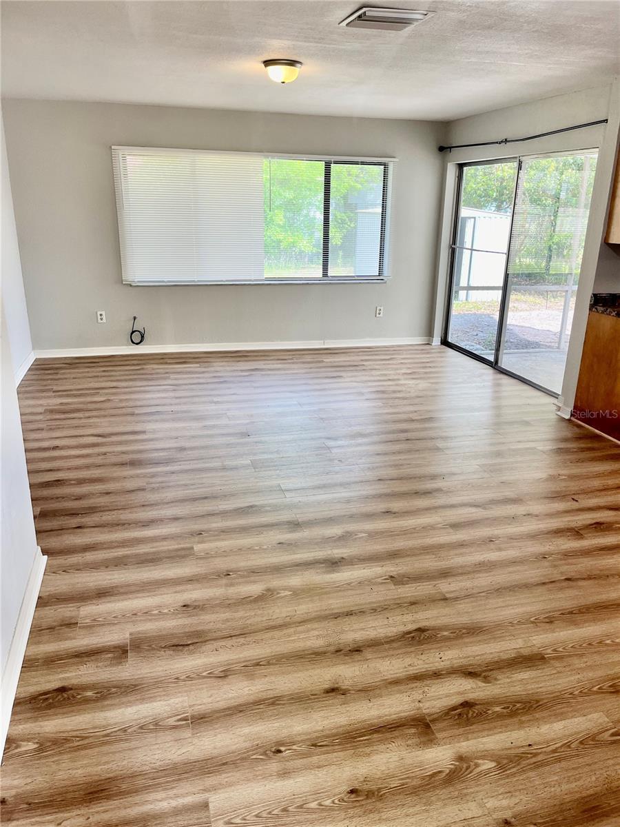 Image 8 of 35 For 1135 24th Terrace