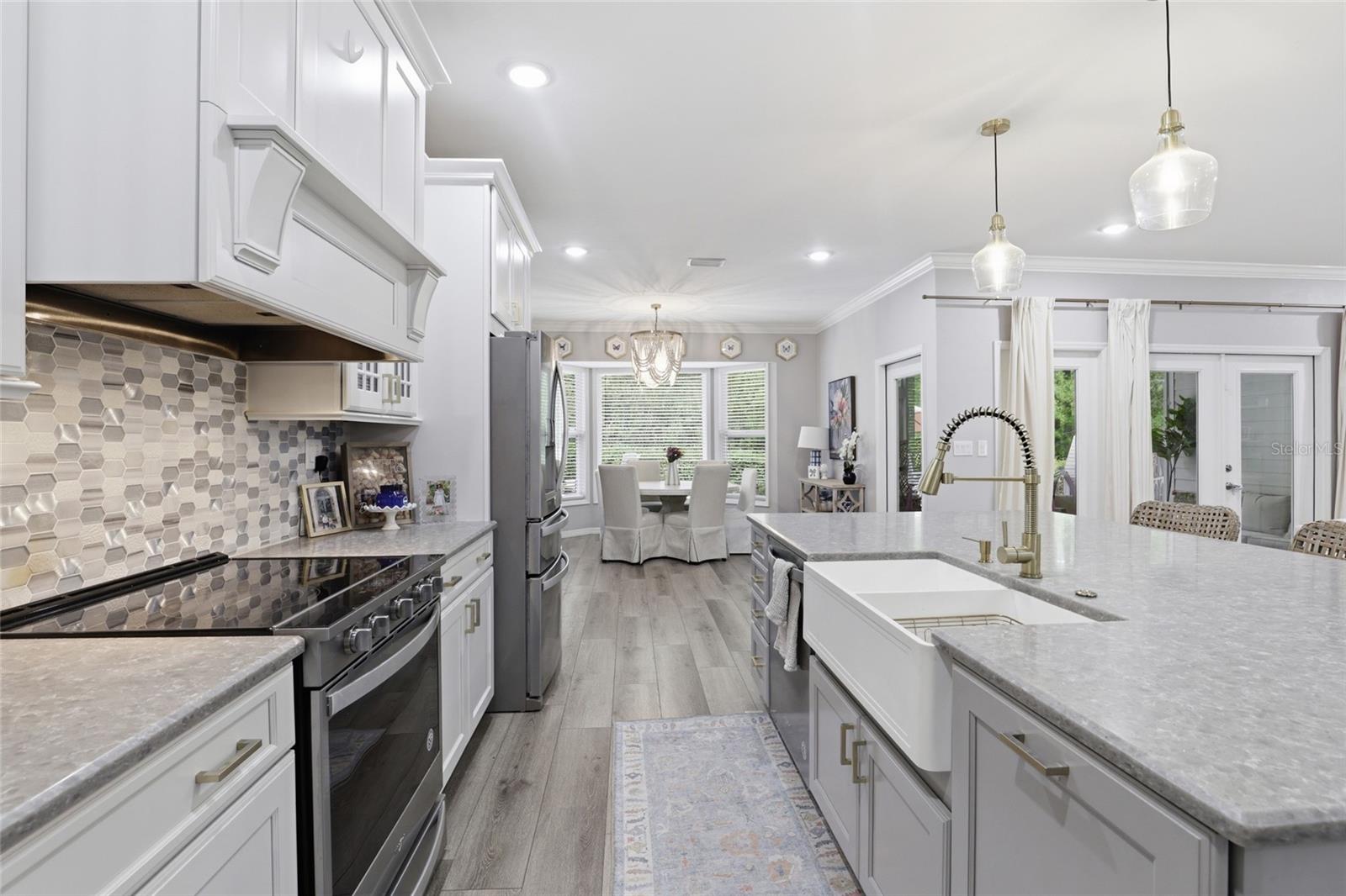 Image 10 of 37 For 11006 Palmetto Boulevard