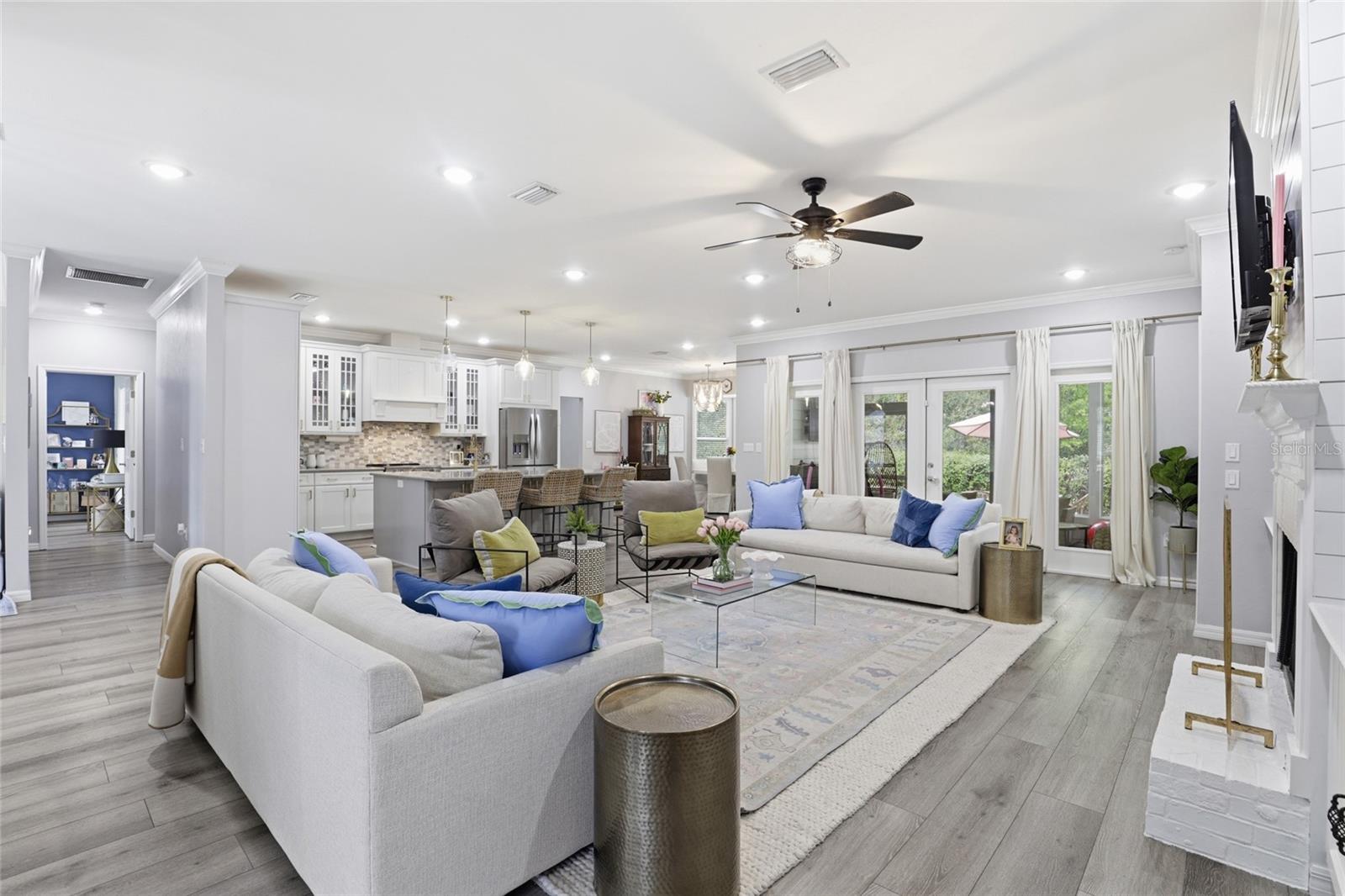 Image 6 of 37 For 11006 Palmetto Boulevard