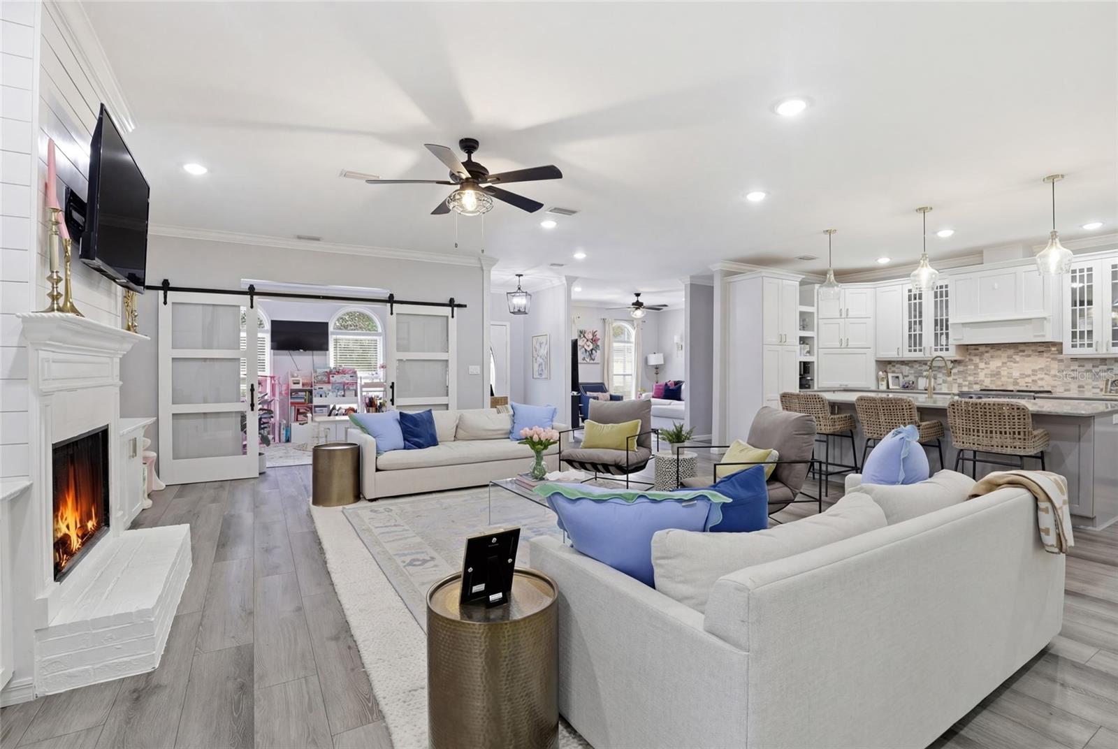 Image 7 of 37 For 11006 Palmetto Boulevard