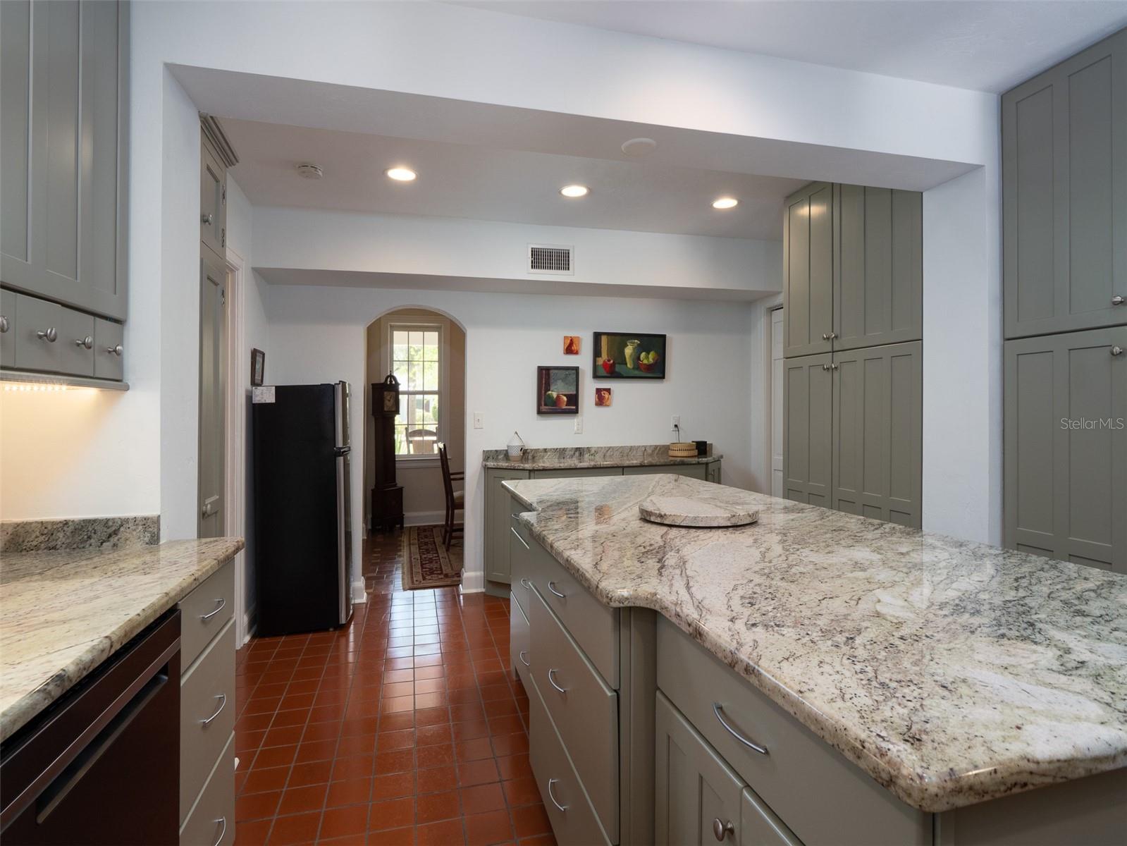 Image 14 of 35 For 2236 7th Lane