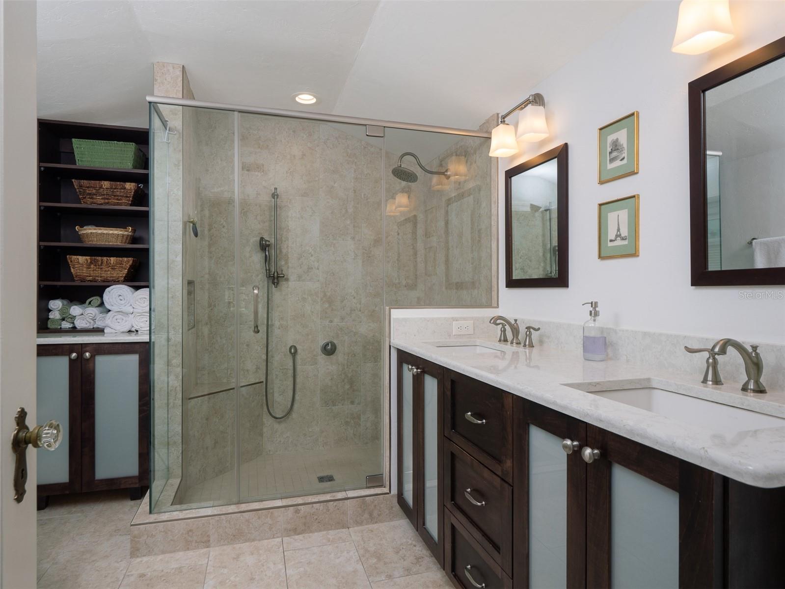 Image 19 of 35 For 2236 7th Lane