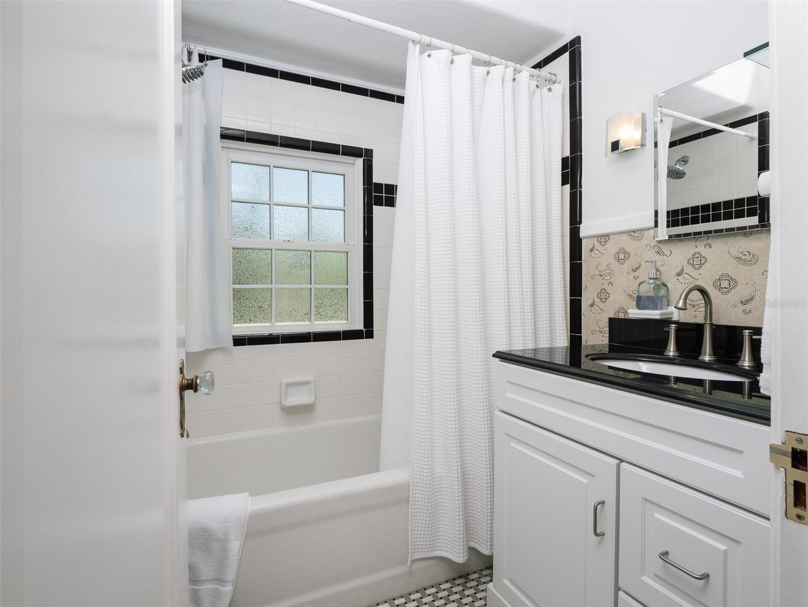 Image 24 of 35 For 2236 7th Lane