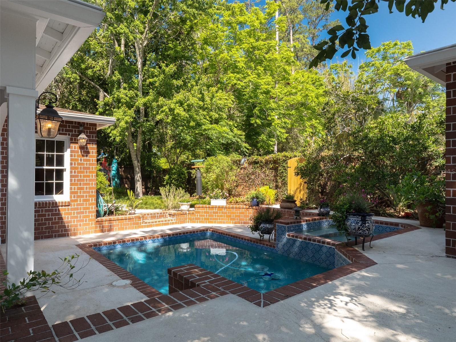 Image 27 of 35 For 2236 7th Lane