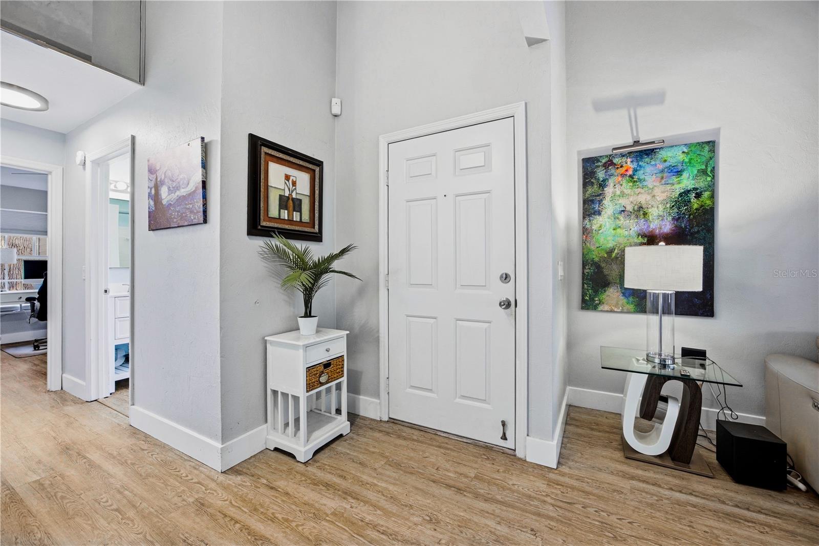 Image 8 of 27 For 419 50th Boulevard 805